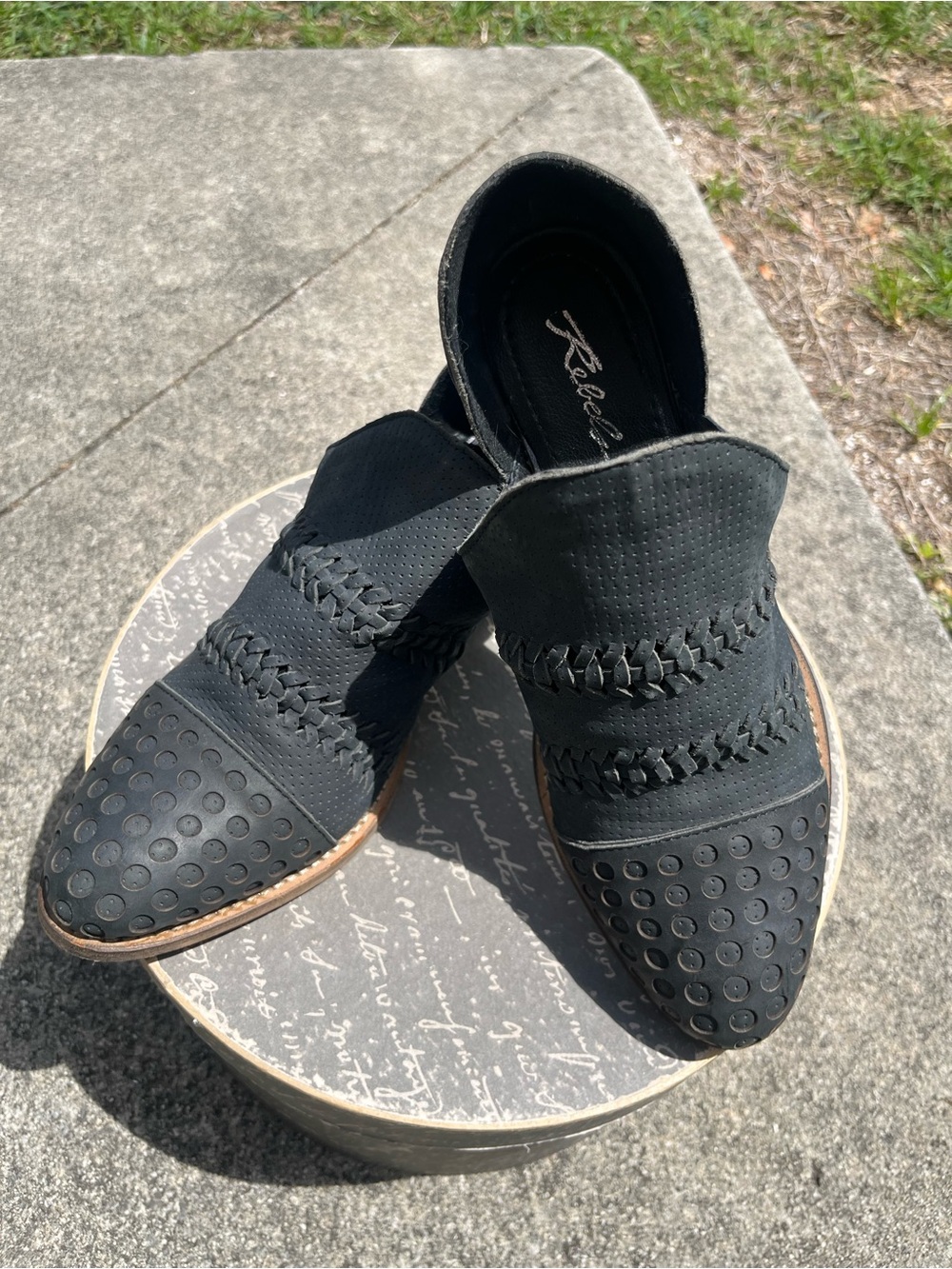 Ladies Rebels brand ankle bootie size 9